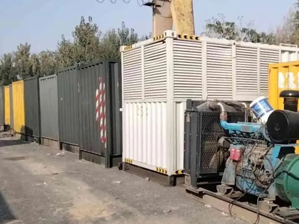 湛河200KW柴油发电机机组每小时油耗是多少?